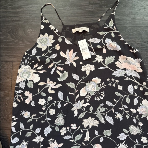 NWT Loft Womens Lined Camisole Top Size M Charcoal Gray, Floral  - Picture 4 of 8